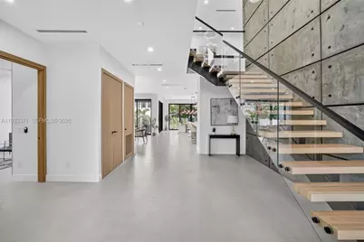 1013 SE 9th St, Fort Lauderdale, FL 33316 - Photo 3