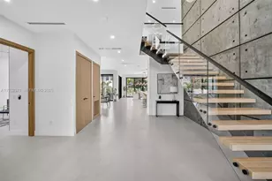 1013 SE 9th St, Fort Lauderdale, FL 33316 - Photo 3