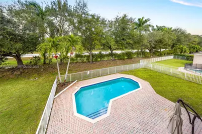 19371 SW 30th St, Miramar, FL 33029 - Photo 59