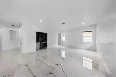 19371 SW 30th St, Miramar, FL 33029 - Photo 13