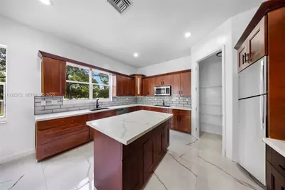 19371 SW 30th St, Miramar, FL 33029 - Photo 17