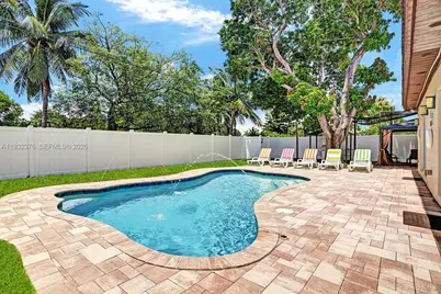 1318 Washington St, Hollywood, FL 33019 - Photo 25