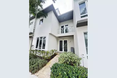 10550 NW 65th Ln, Doral, FL 33178 - Photo 1