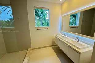 10550 NW 65th Ln, Doral, FL 33178 - Photo 35