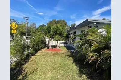 111 NW 39th Ave, Miami, FL 33126 - Photo 3