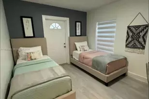 111 NW 39th Ave, Miami, FL 33126 - Photo 17