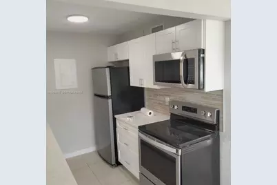 405 SW 13th Pl #102, Deerfield Beach, FL 33441 - Photo 1