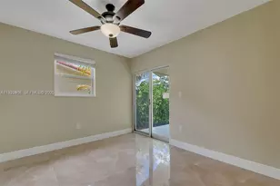 9243 SW 204th Terrace, Cutler Bay, FL 33189 - Photo 11
