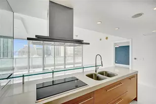 495 Brickell Ave, Miami, FL 33131 - Photo 21