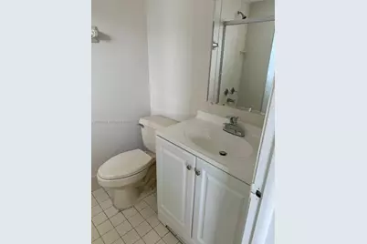 5290 W 21st Ct #403, Hialeah, FL 33016 - Photo 11