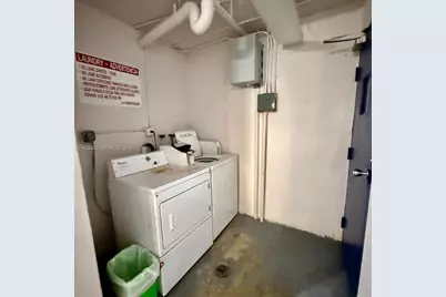 546 SW 1st St #403, Miami, FL 33130 - Photo 21