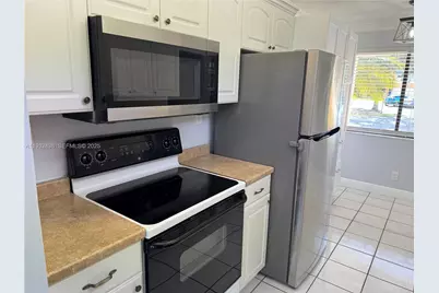 185 Lakeview Dr #101, Weston, FL 33326 - Photo 31