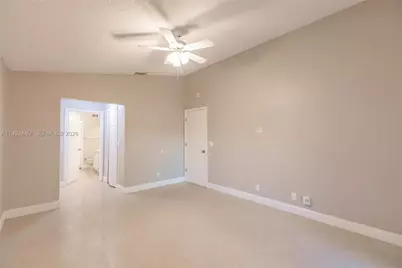 2042 Cross Breeze Dr, Wellington, FL 33414 - Photo 27