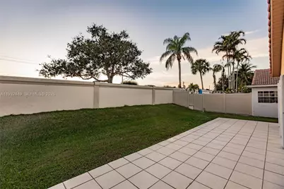 2042 Cross Breeze Dr, Wellington, FL 33414 - Photo 55