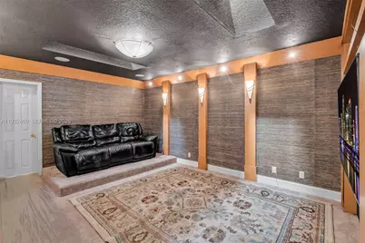 7840 NW 86th Ter, Tamarac, FL 33321 - Photo 17