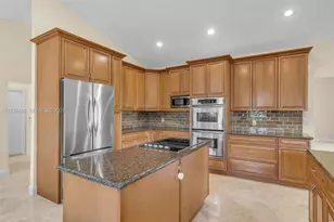 7840 NW 86th Terrace, Tamarac, FL 33321 - Photo 17