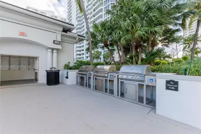 21205 Yacht Club Drive #304, Aventura, FL 33180 - Photo 35