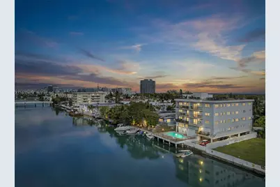 8250 Byron Ave #401, Miami Beach, FL 33141 - Photo 15