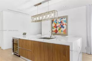 6420 Pine Tree Dr Cir, Miami Beach, FL 33141 - Photo 9