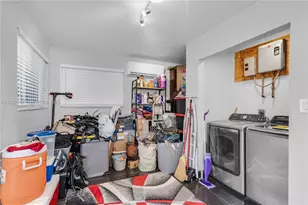 9402 NW 2nd Pl, Miami Shores, FL 33150 - Photo 17