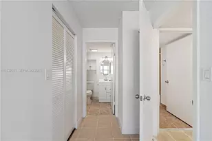 7200 NW 179th St, Hialeah, FL 33015 - Photo 15