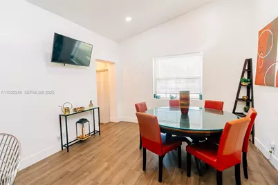 920 NW 84th St, Miami, FL 33150 - Photo 9