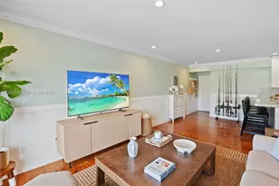 3642 NE 171 St, North Miami Beach, FL 33160 - Photo 9