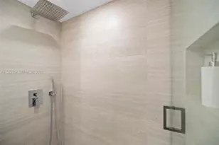 18151 NE 31st Ct, Aventura, FL 33160 - Photo 25