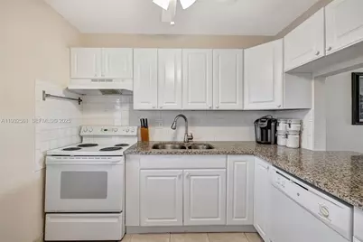 7897 Golf Cir Dr #309, Margate, FL 33063 - Photo 11