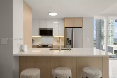 600 NE 27th St #2401, Miami, FL 33137 - Photo 21