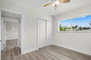 251 SE 7th St, Pompano Beach, FL 33060 - Photo 17