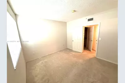 11630 SW 2nd St #17105, Pembroke Pines, FL 33025 - Photo 11