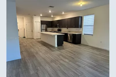 25137 SW 108th Ave, Homestead, FL 33032 - Photo 5