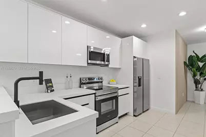 6040 NW 30th Ave, Miami, FL 33142 - Photo 13