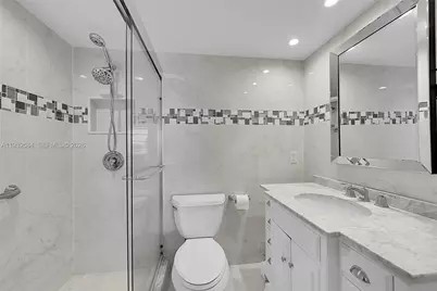 2009 Oakridge A #2009, Deerfield Beach, FL 33442 - Photo 13