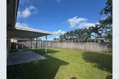 11331 NW 37th Pl, Sunrise, FL 33323 - Photo 27