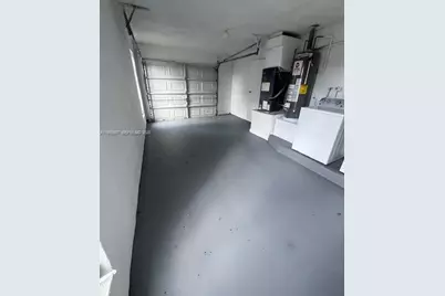 11331 NW 37th Pl, Sunrise, FL 33323 - Photo 15