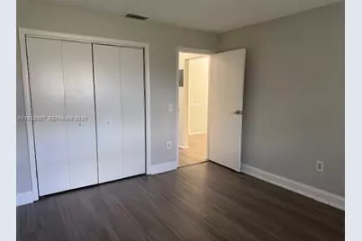 11331 NW 37th Pl, Sunrise, FL 33323 - Photo 11