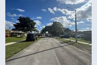 11331 NW 37th Pl, Sunrise, FL 33323 - Photo 29