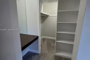 11331 NW 37th Pl, Sunrise, FL 33323 - Photo 13