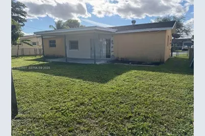 11331 NW 37th Pl, Sunrise, FL 33323 - Photo 21