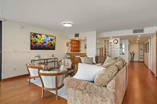 6423 Collins Ave, Miami Beach, FL 33141 - Photo 25