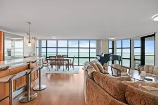 6423 Collins Ave, Miami Beach, FL 33141 - Photo 7