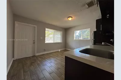 647 NW 3rd Ave #1, Fort Lauderdale, FL 33311 - Photo 5