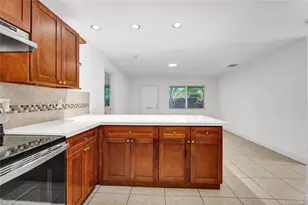 30 SW 8th St, Hallandale Beach, FL 33009 - Photo 53