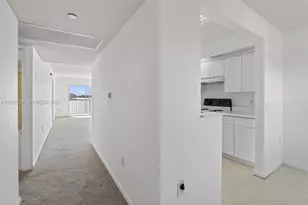 13800 SW 5th Ct, Pembroke Pines, FL 33027 - Photo 3