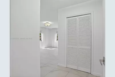 1239 Mariposa Ave #2, Coral Gables, FL 33146 - Photo 9