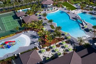 10461 NW 82nd St, Doral, FL 33178 - Photo 17