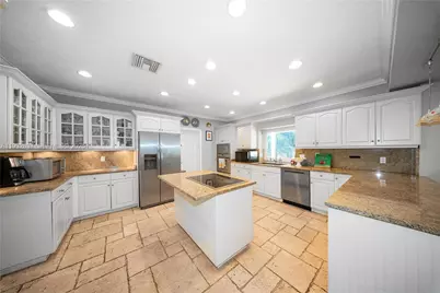 10900 SW 90th Ave, Miami, FL 33176 - Photo 11