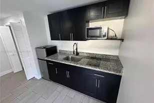 214 S 57th Ave, Hollywood, FL 33023 - Photo 9